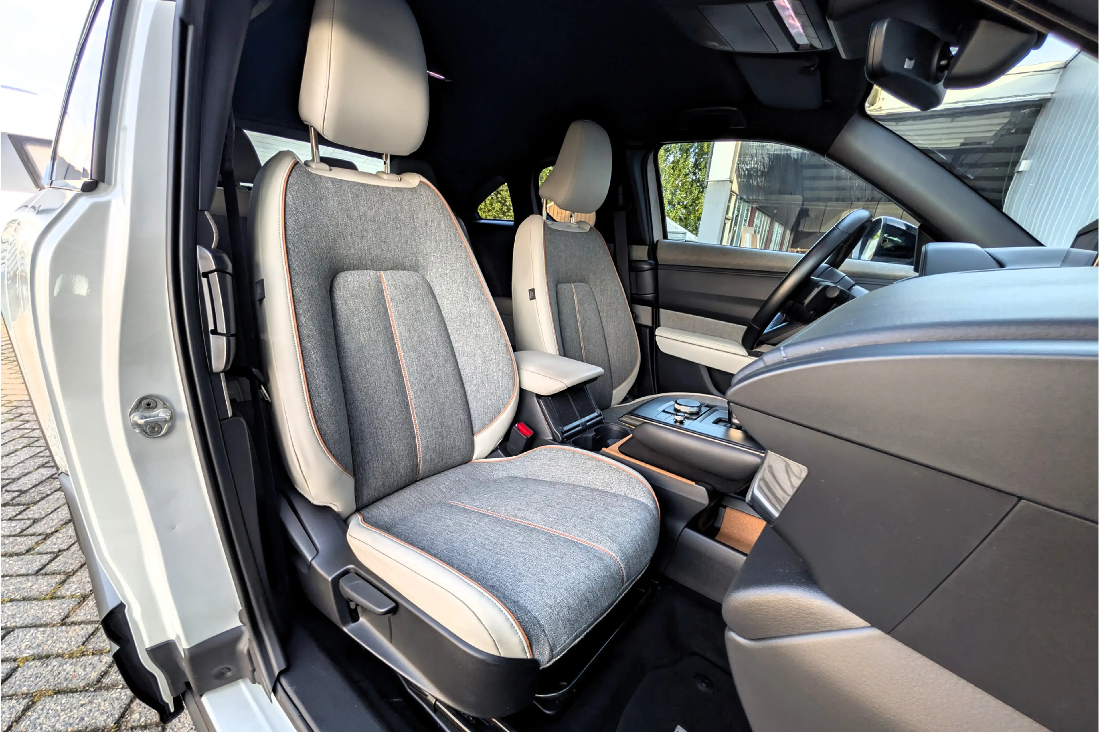 Mazda MX-30 e-SkyActiv 145 First Edition 36kWh SOH 92% — photo 11
