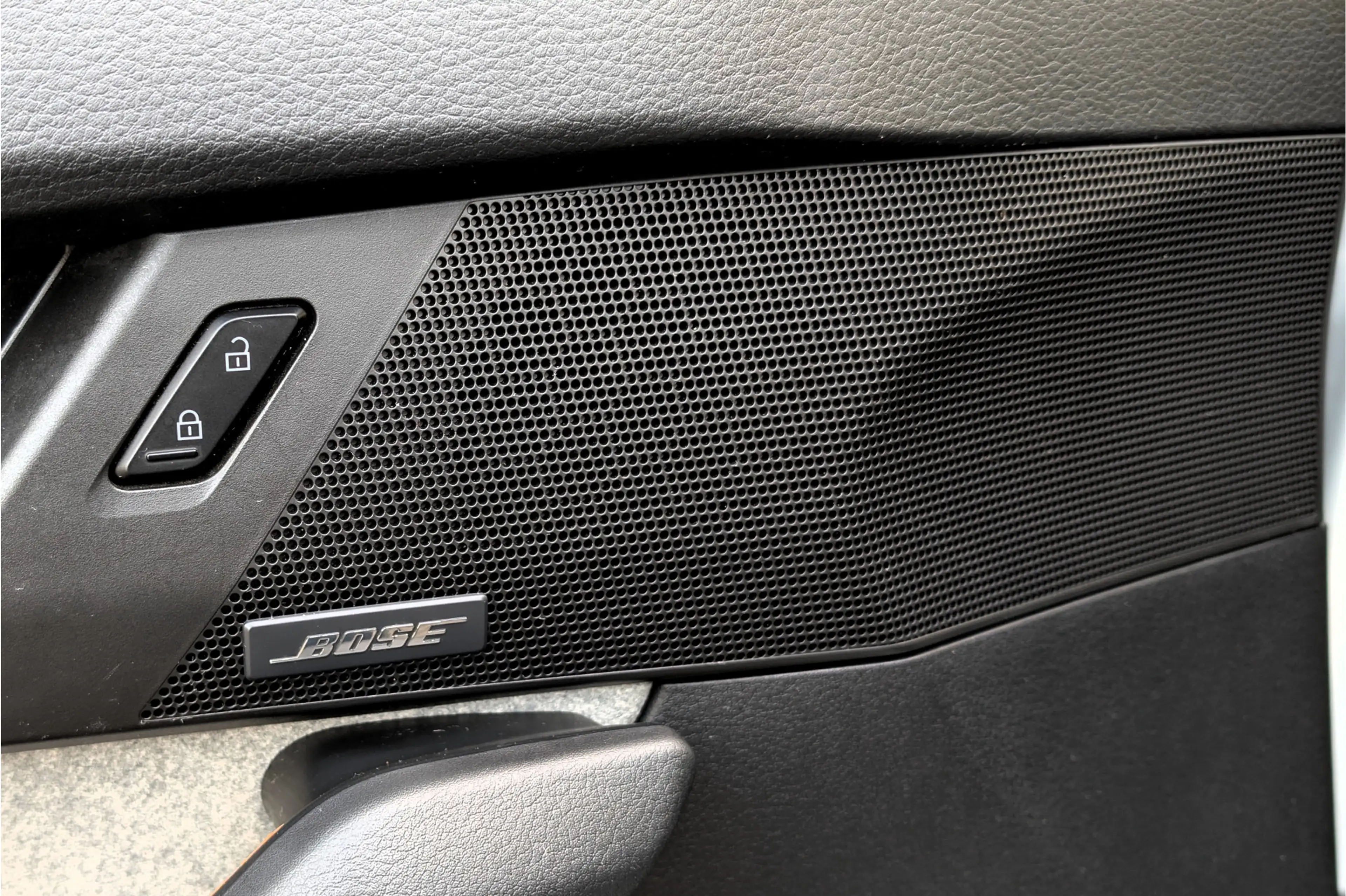 Mazda MX-30 e-SkyActiv 145 First Edition 36kWh SOH 92% — photo 34