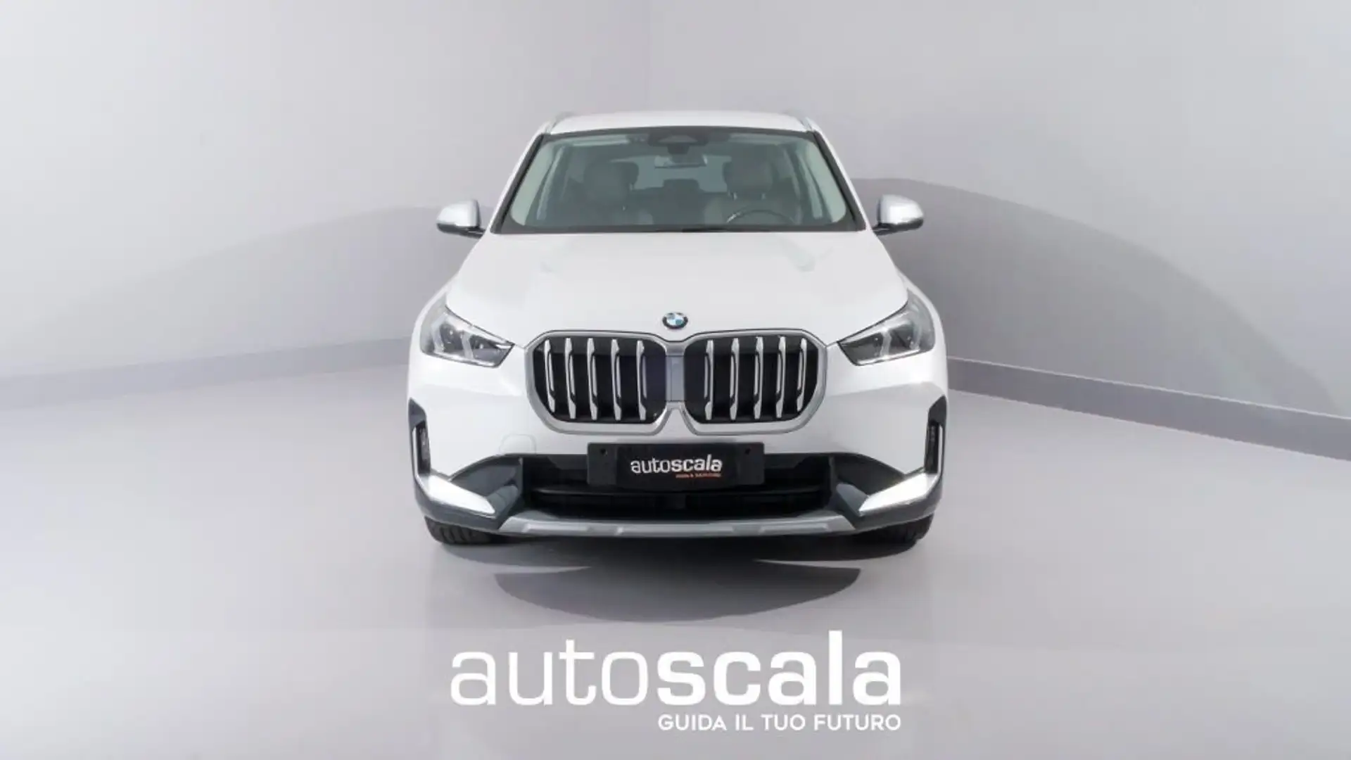 BMW X1 sDrive 18d xLine Bianco - 2