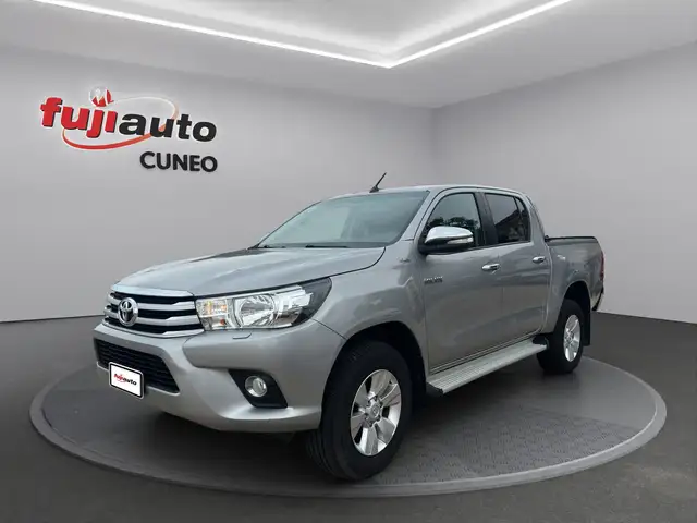 Toyota Hilux Hilux 2.4 d-4d double cab Lounge 4wd