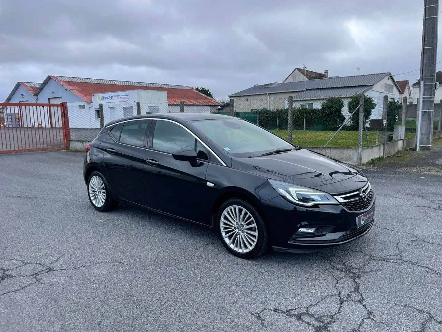 Opel Astra 1.6 cdti 136 cv bva innovation garantie 12 mois Noir - 2