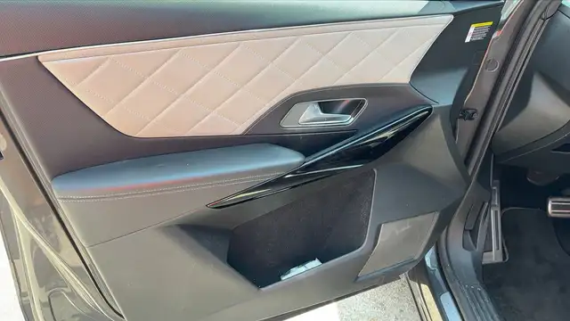 DS Automobiles DS 7 Crossback view 7