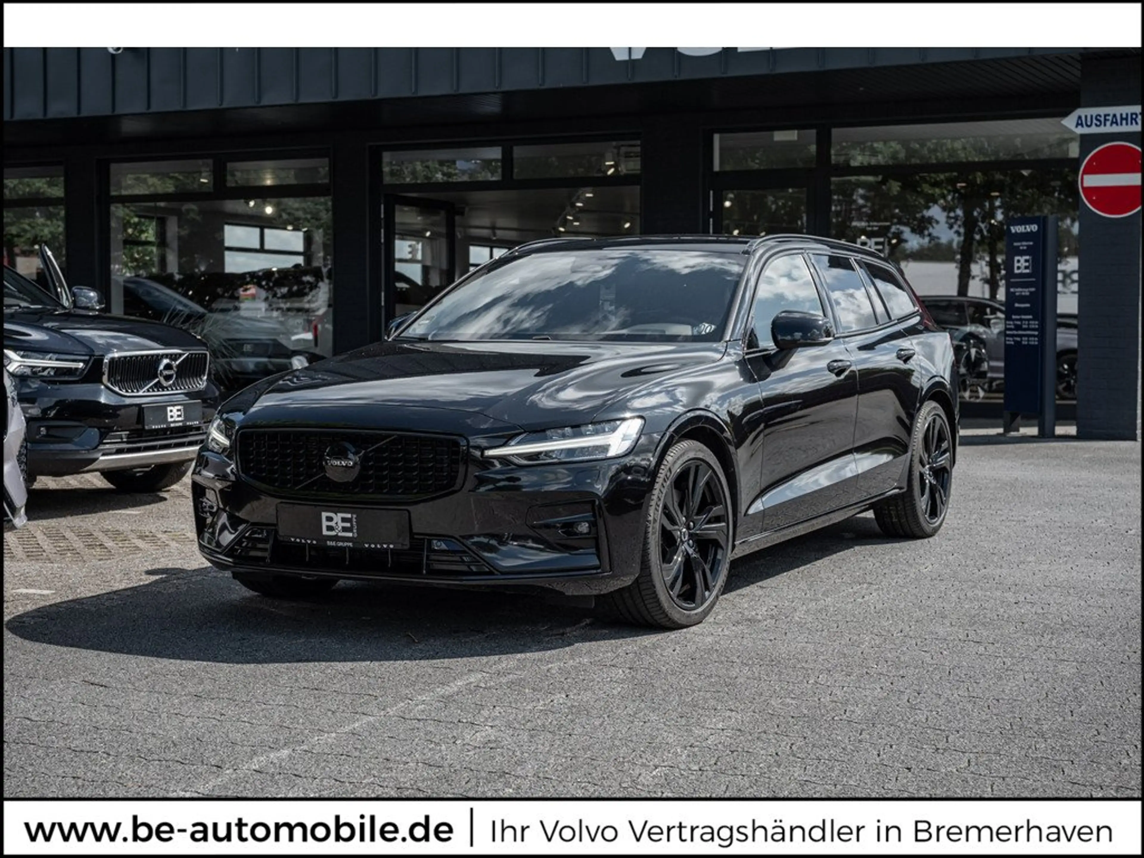 Volvo V60 B4 (D) Plus Dark PDC SHZ KAMERA H/K LED