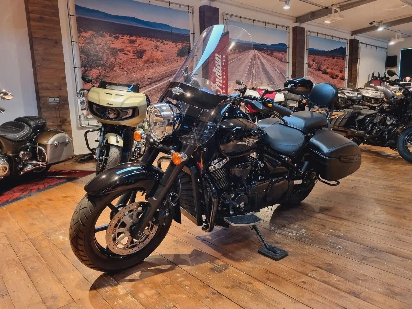 Suzuki Intruder 1500 Black Edition 100 Jahre (250/4,99) Black - 2