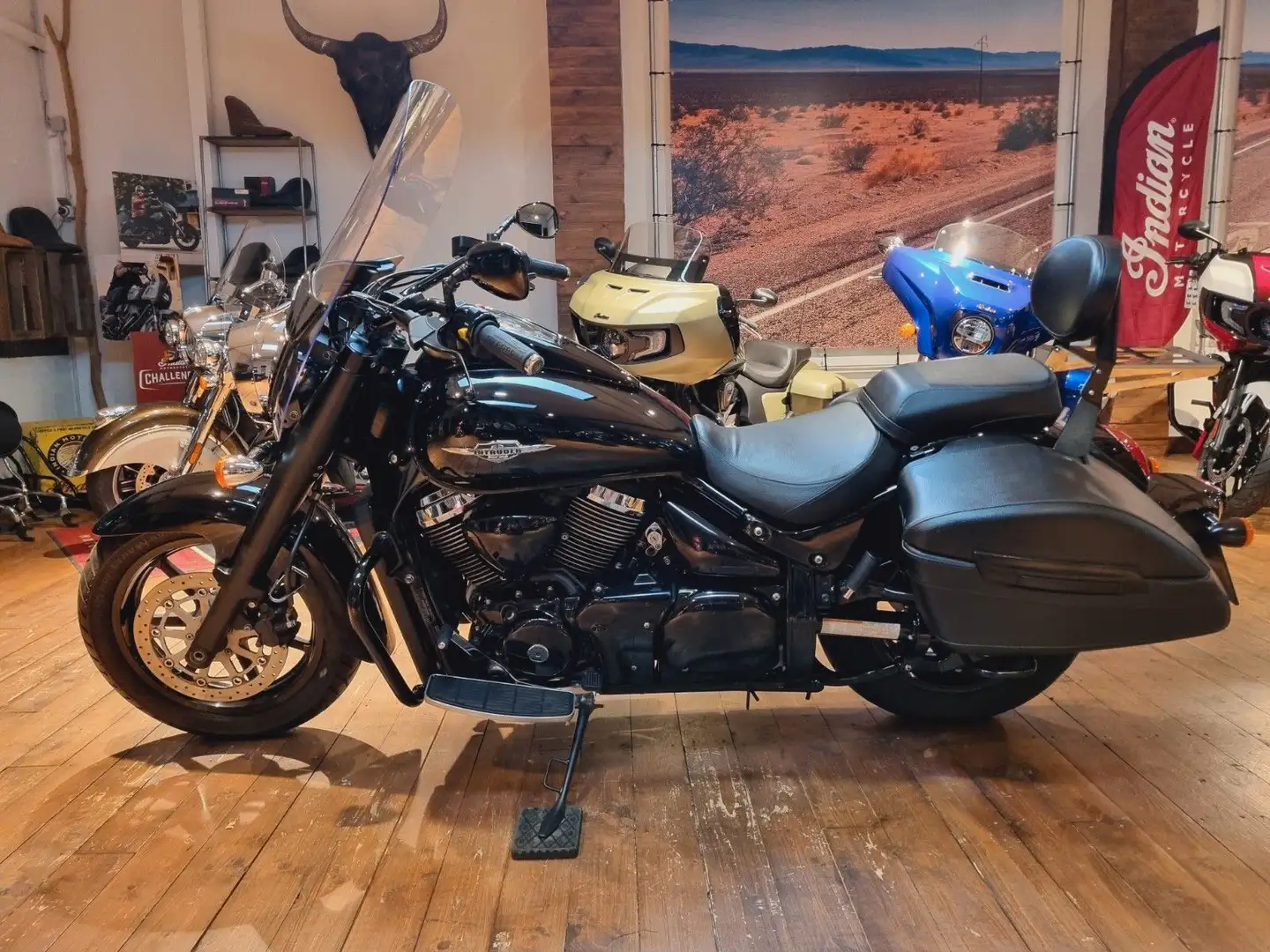Suzuki Intruder 1500 Black Edition 100 Jahre (250/4,99) Black - 1
