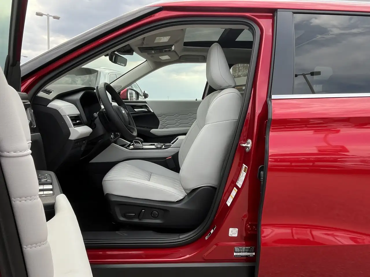 Mitsubishi Outlander снимка Mitsubishi Outlander