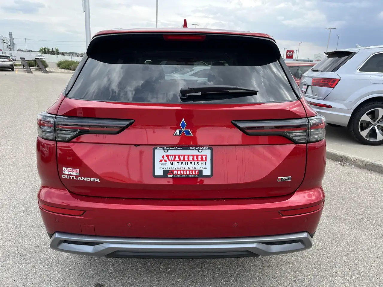Mitsubishi Outlander снимка Mitsubishi Outlander