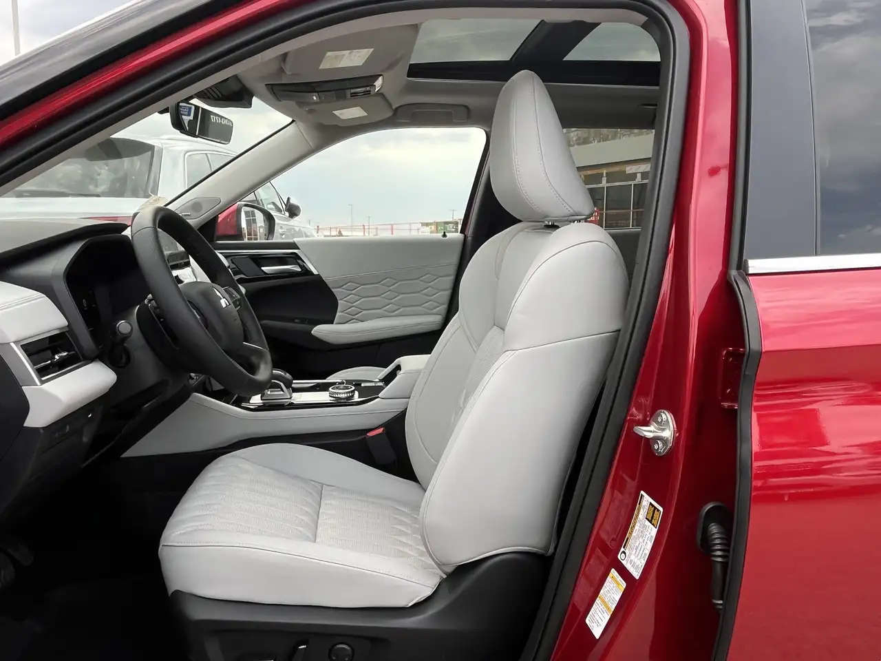 Mitsubishi Outlander снимка Mitsubishi Outlander