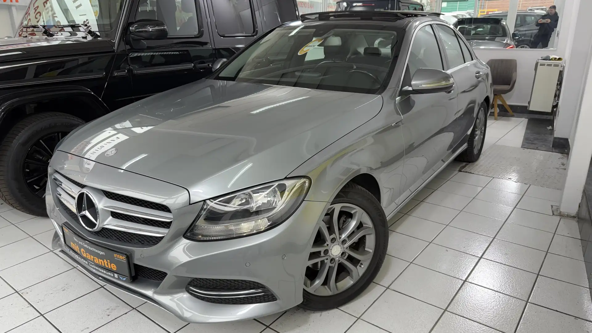 Mercedes-Benz C 180 CGI AVANTGARDE PANO LEDER NAVI PDC GARANTIE Gris - 2