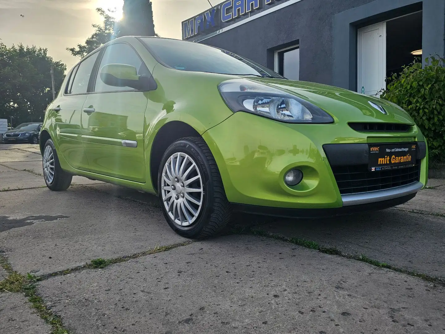 Renault Clio III Dynamique Grün - 2