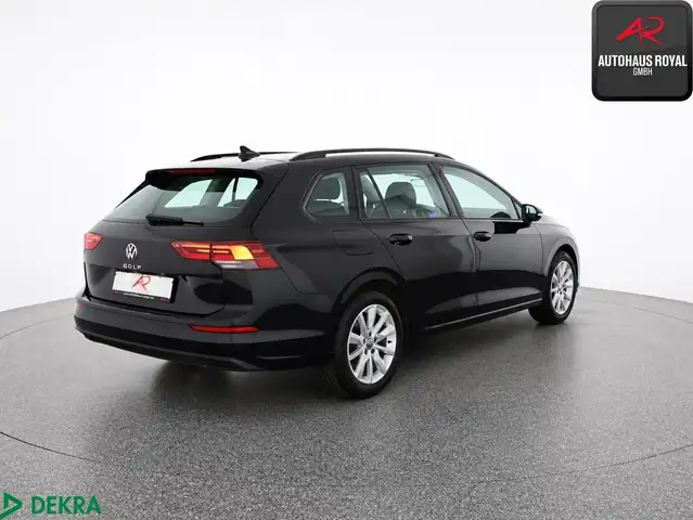Volkswagen Golf view 5