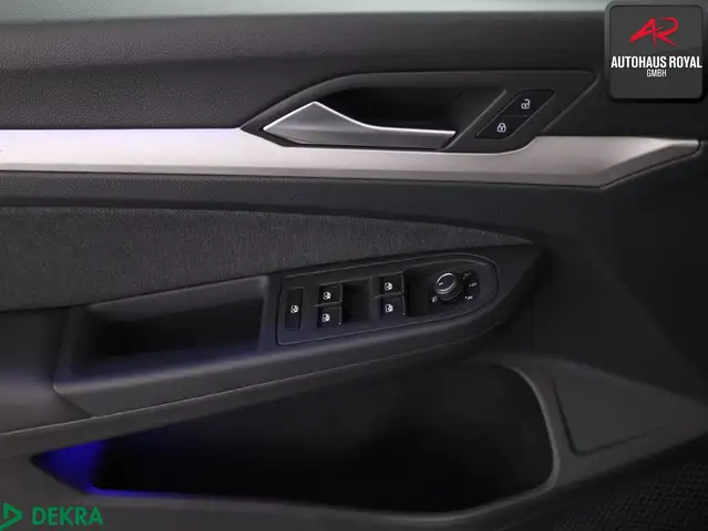 Volkswagen Golf view 13