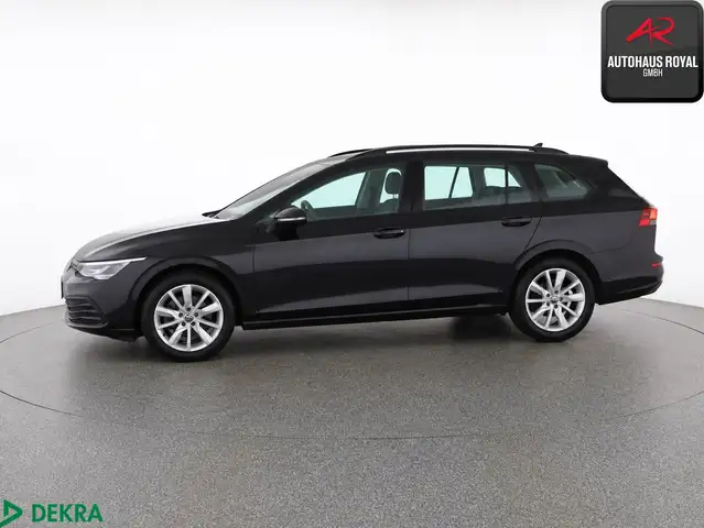 Volkswagen Golf view 2