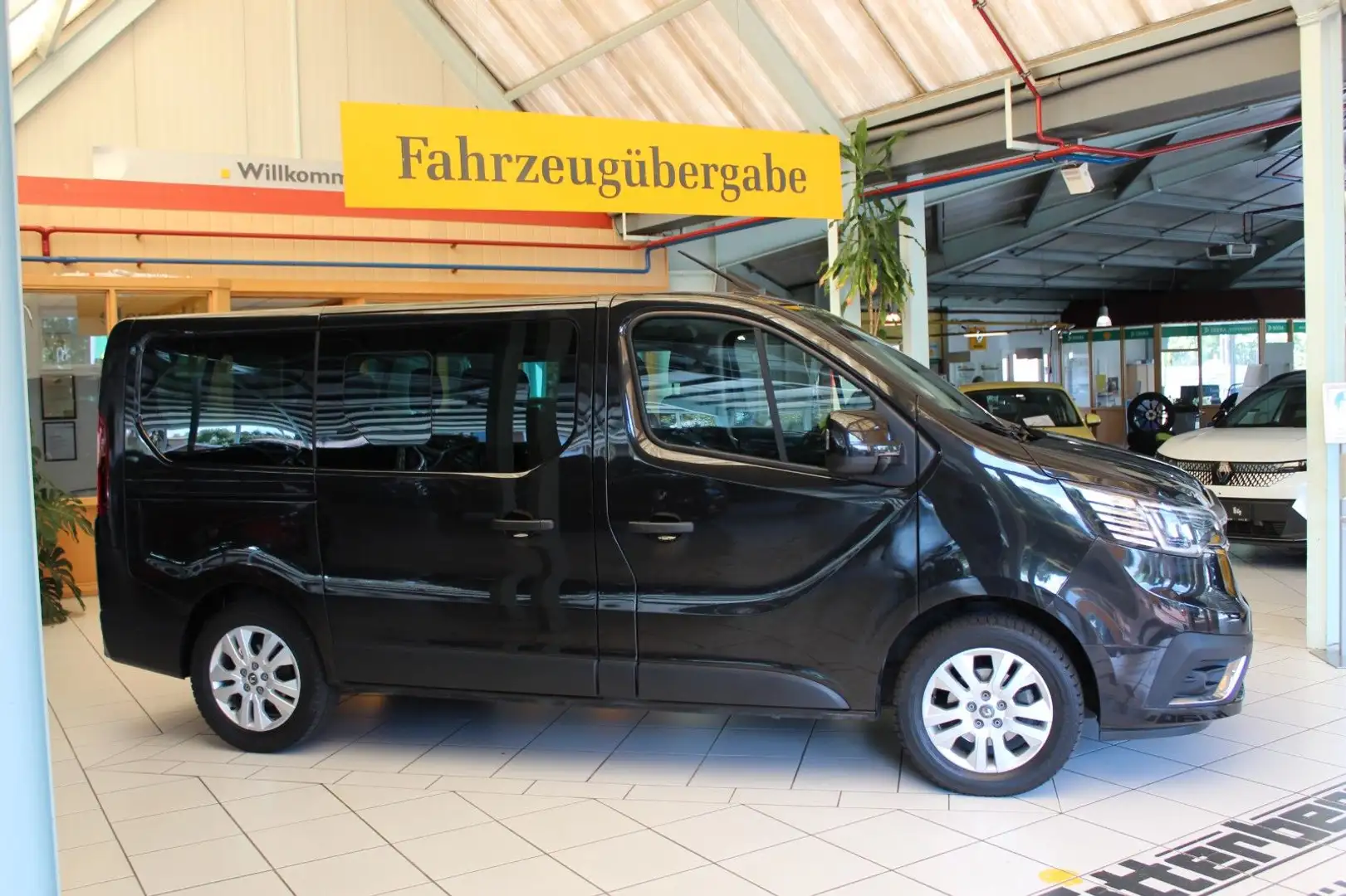 Renault Trafic Combi L1H1 3,0t  Life Blue dCi 170 EDC Noir - 2