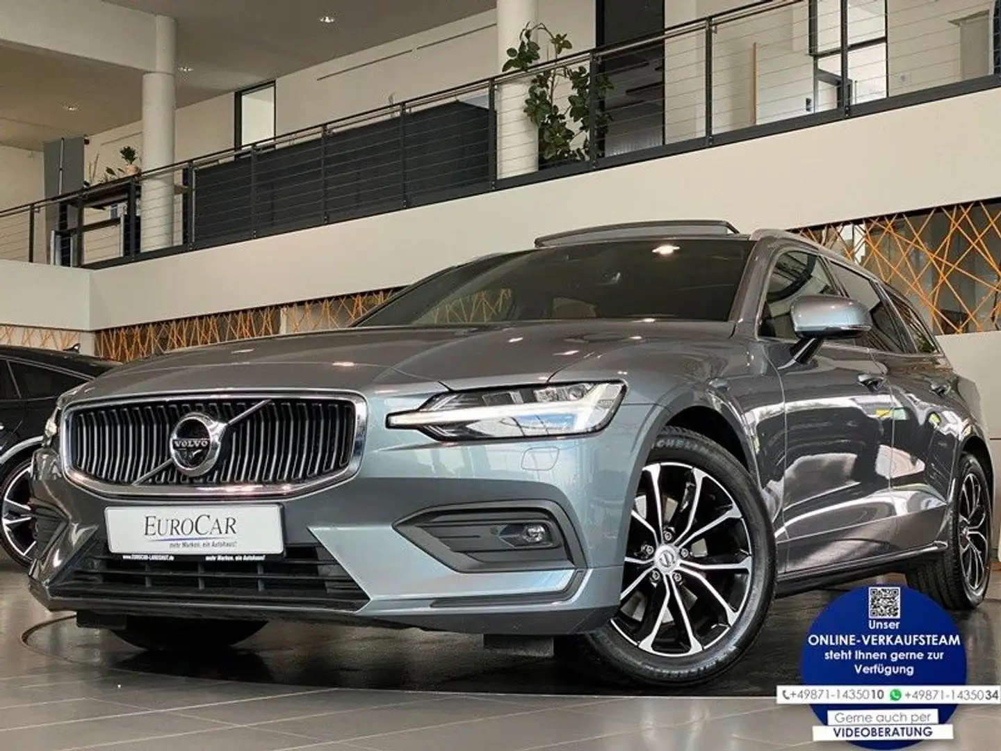 Volvo V60 D4 Momentum Pro Navi Pano LED HUD ACC 360° Gris - 1