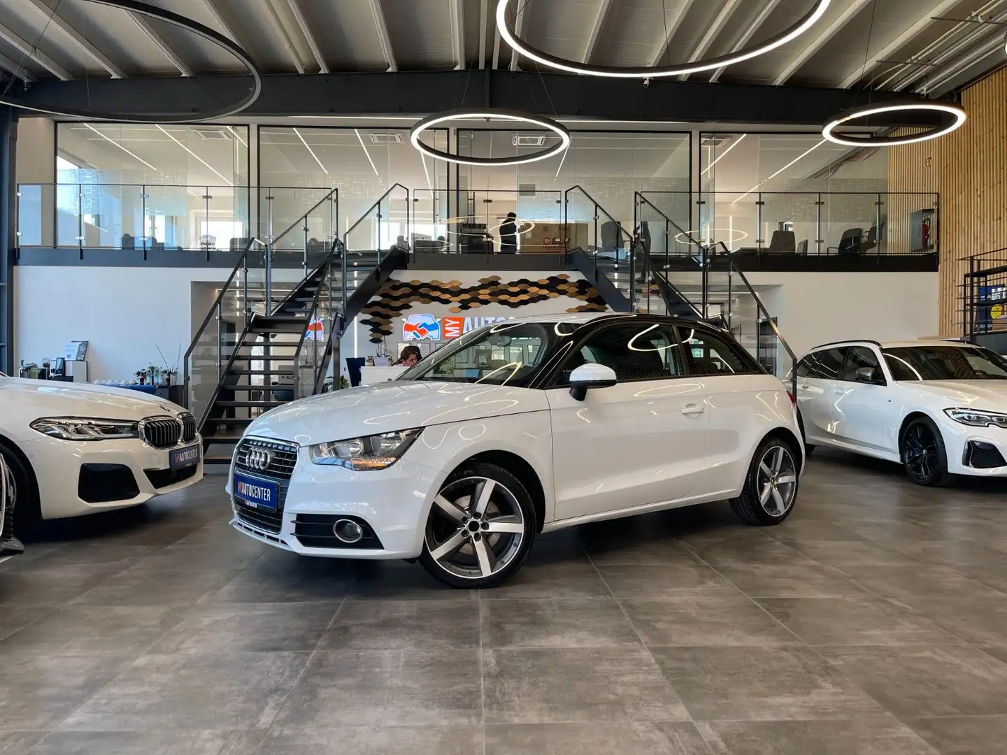 Audi A1 ambition *NAVI*PDC*SZHZ*KLIMA*SPORTFAHRWERK* Bianco - 1