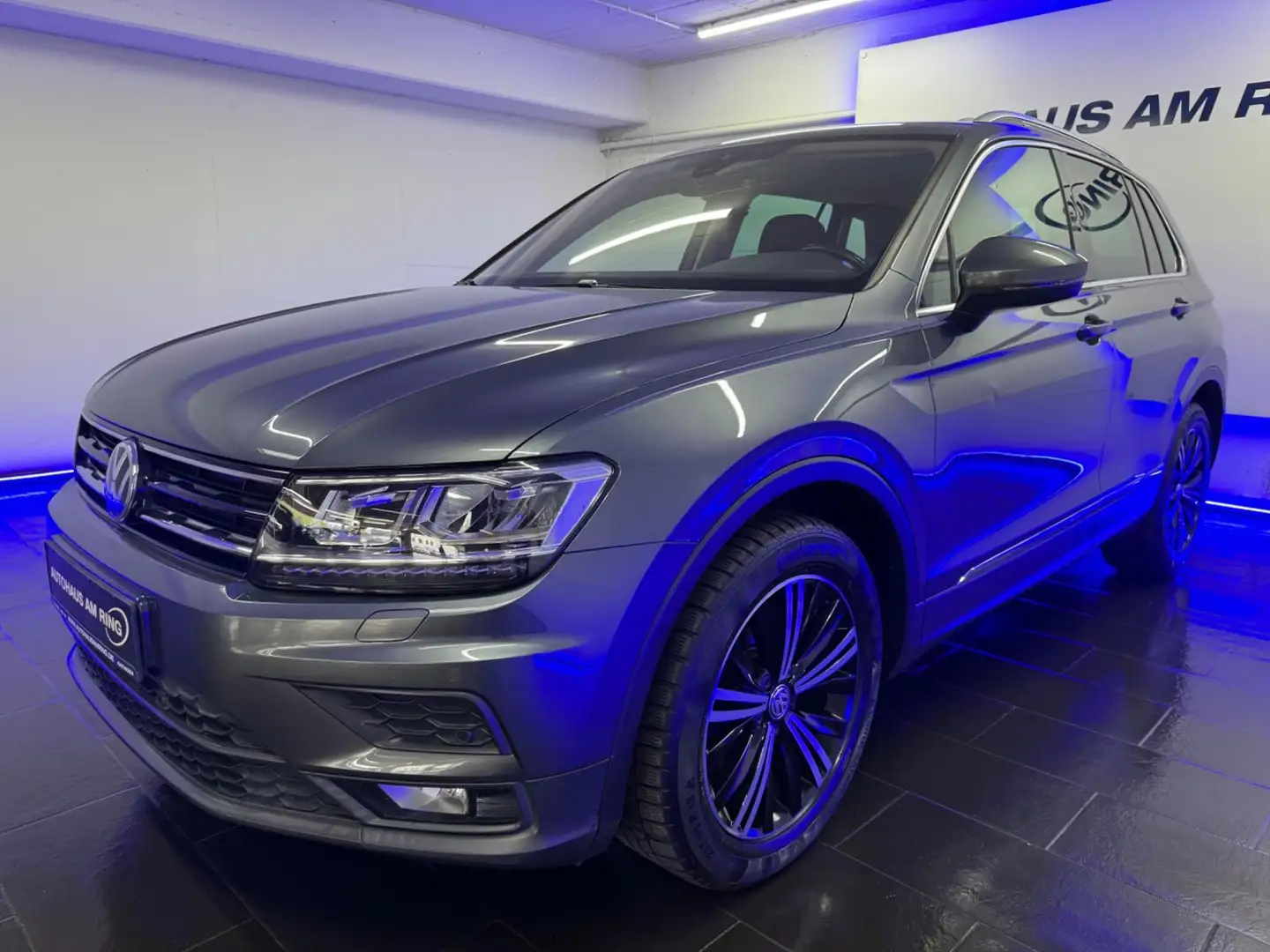 Volkswagen Tiguan Comfort 1HD LED VIRTUAL 360 ACC APPLE KEY Grijs - 2