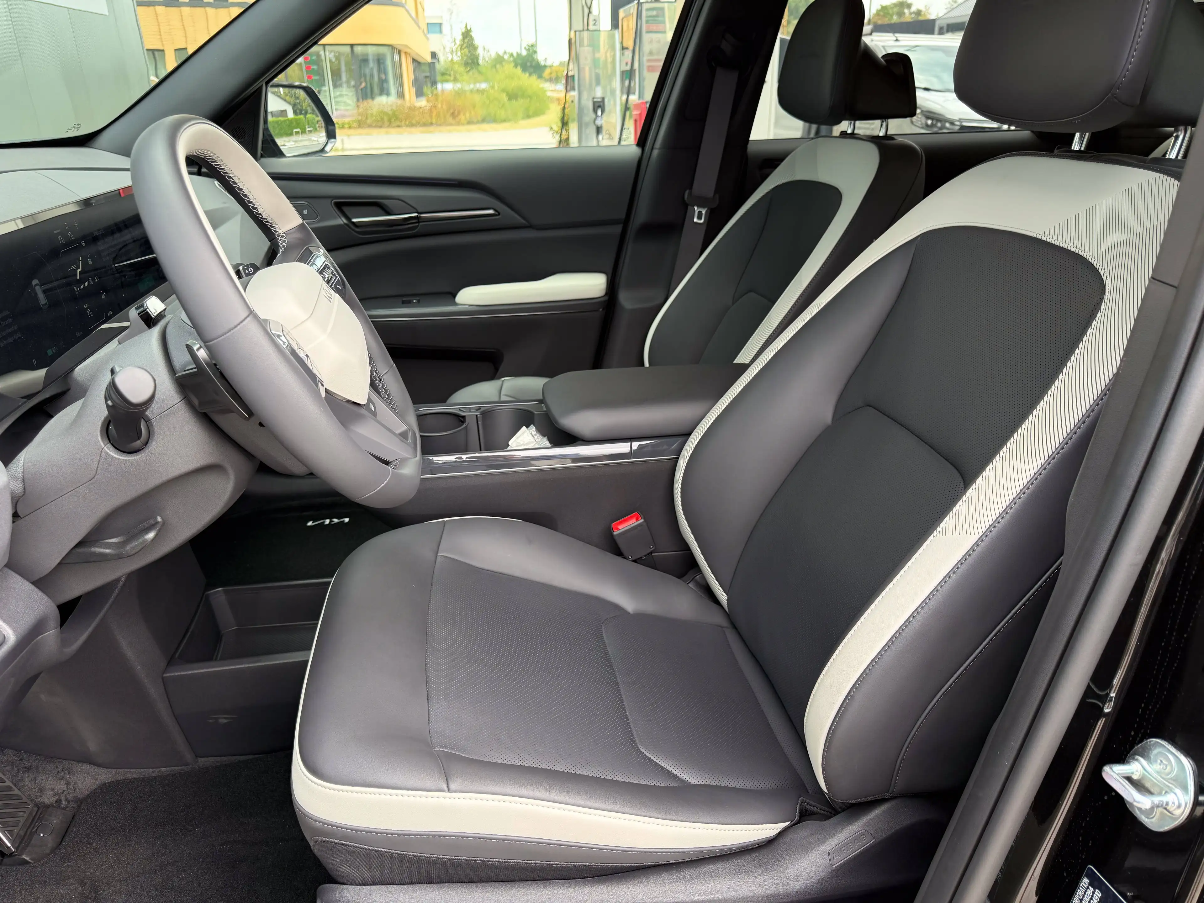 Kia EV5 GT Line Long Range - ACC | CAMERA | KEYLESS — photo 9