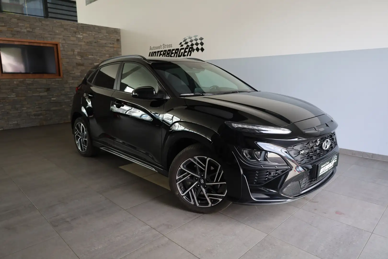 Hyundai KONA N-line 1.6 CRDi 4WD DCT Schwarz - 1