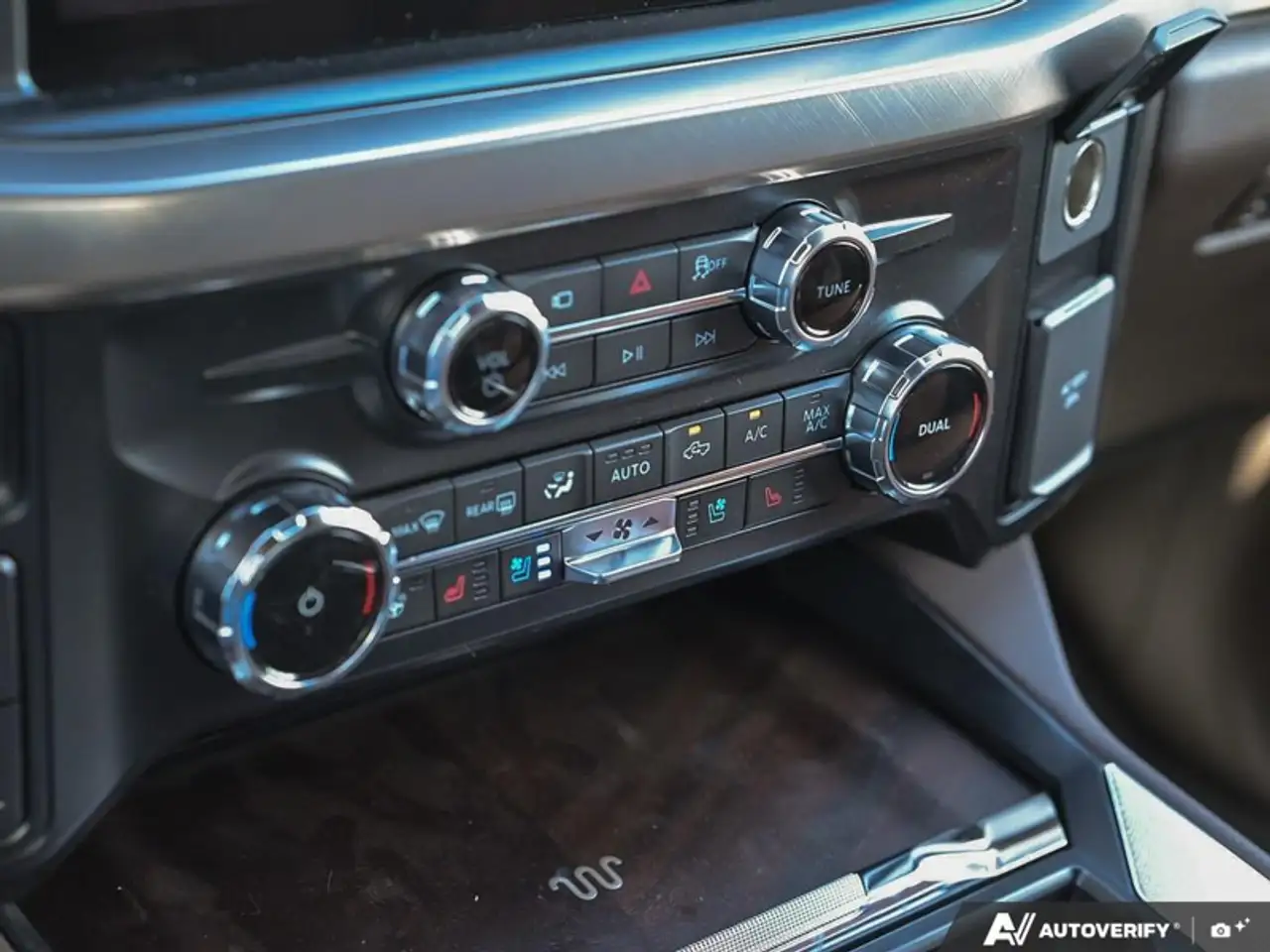 Ford F 350 снимка Ford F 350