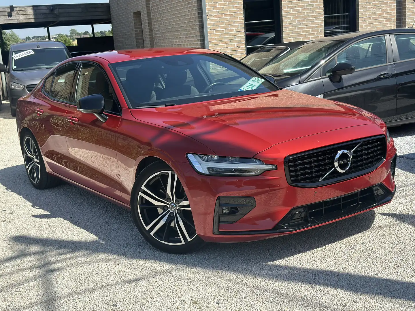Volvo S60 S60 2.0 B3 R-Design Geartronic Rood - 2