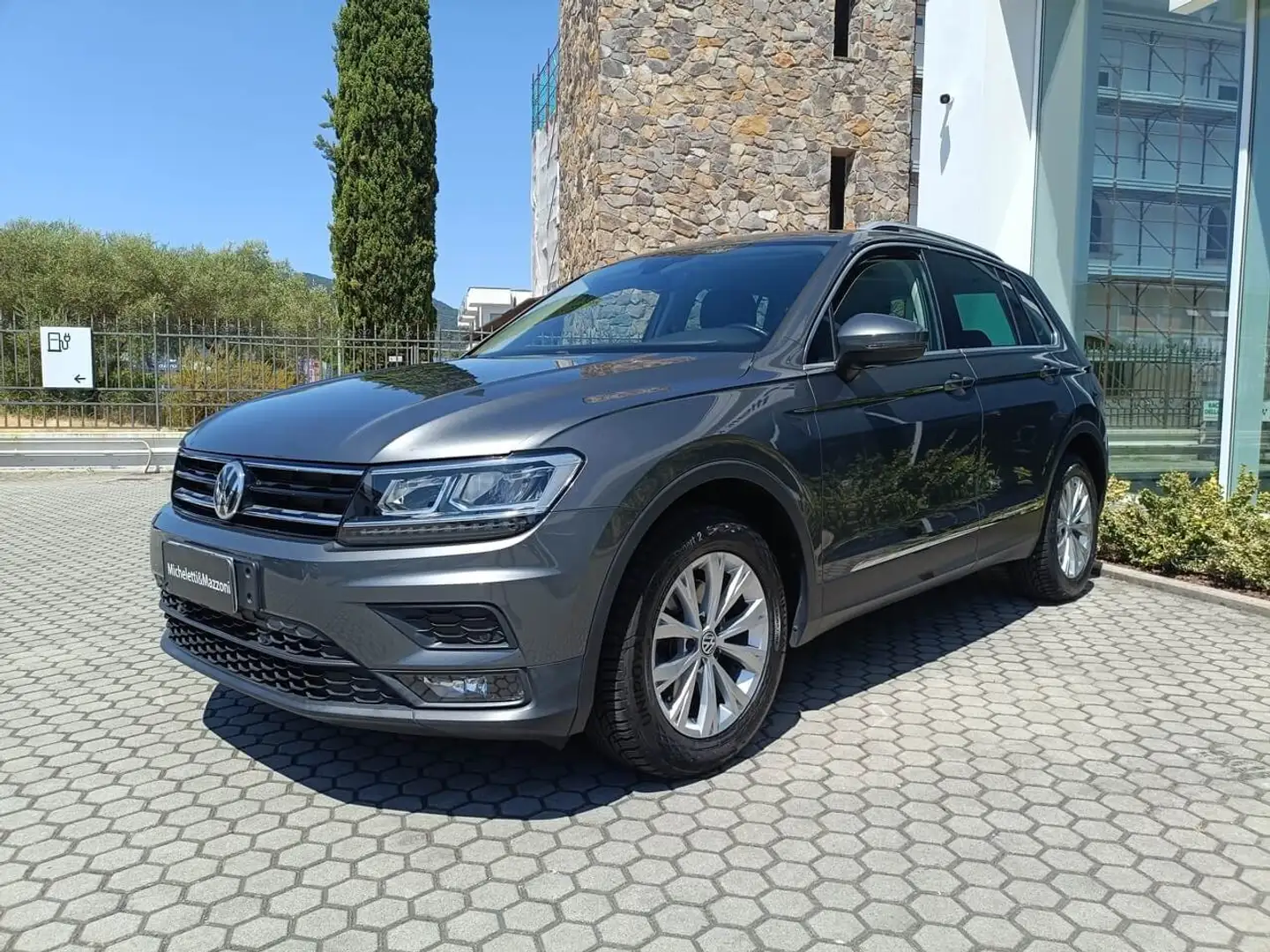 Volkswagen Tiguan Tiguan II 2016 2.0 tdi Business 150cv dsg Grigio - 2