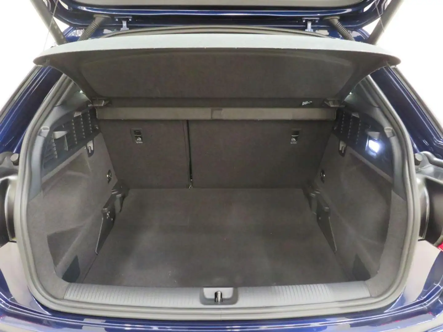 Audi Q2 35 TDI Adrenalin S tronic 110kW Azul - 2