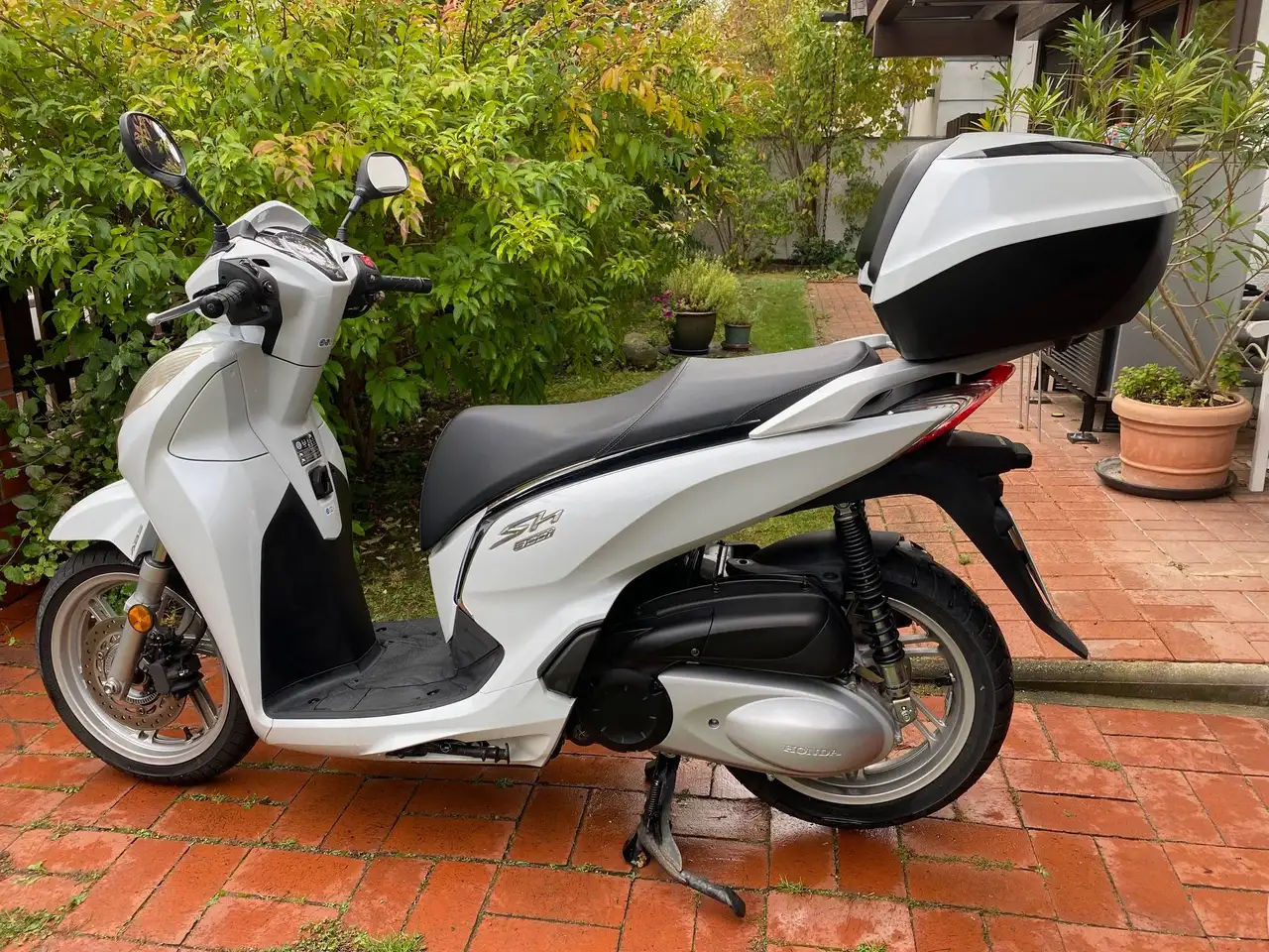 Honda SH 300