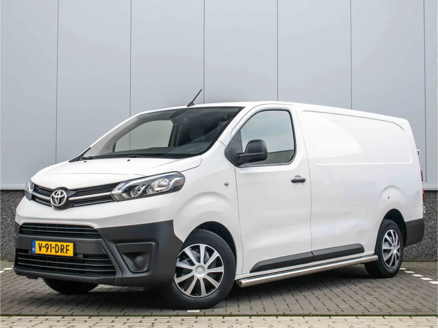 Toyota Proace Worker 2.0 D-4D L3 | Carplay | Stoelverwarming | A Weiß - 1