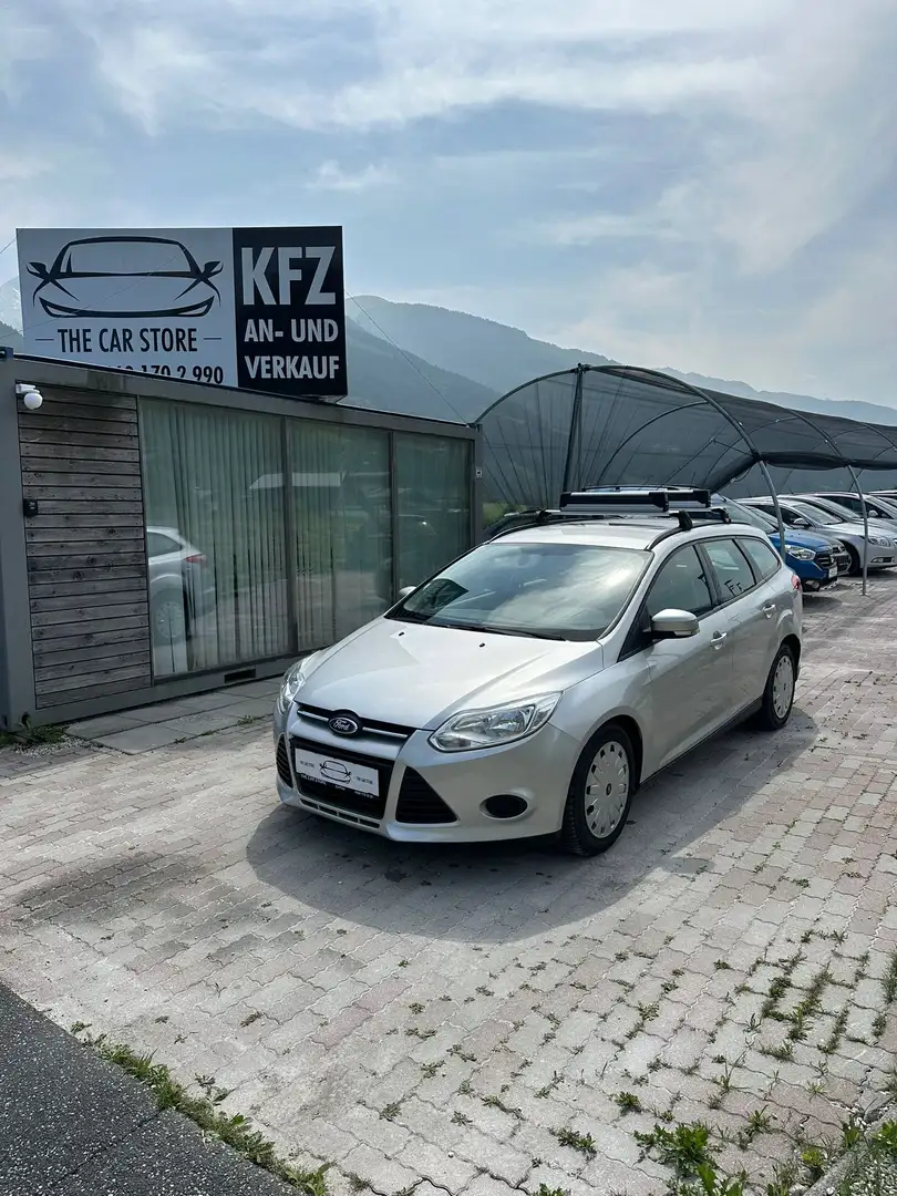 Ford Focus Trend *FINANZIERUNG* Grijs - 1