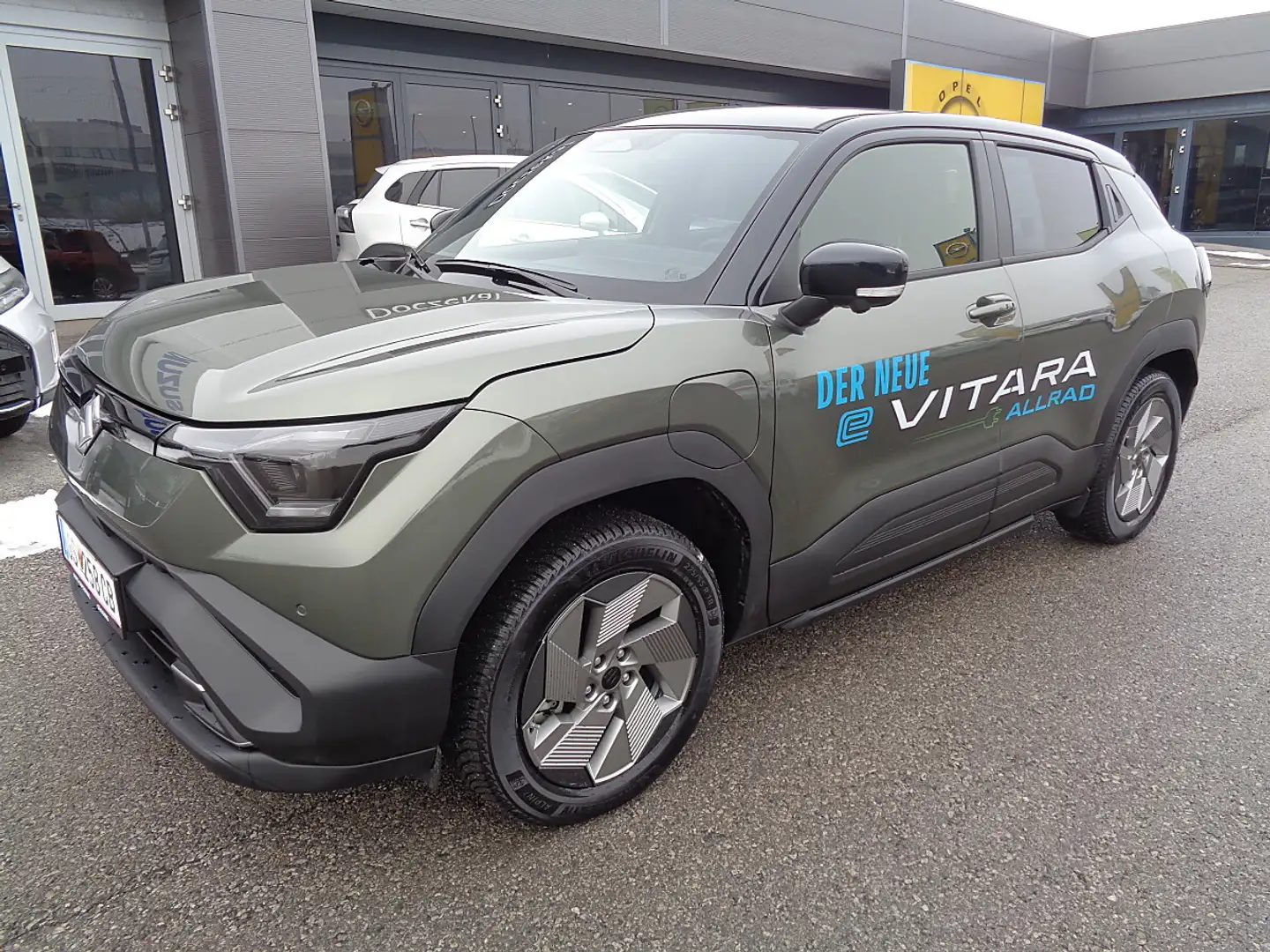 Suzuki Vitara Elektro  61kWh GL+ Allgrip-e Flash Grün - 2