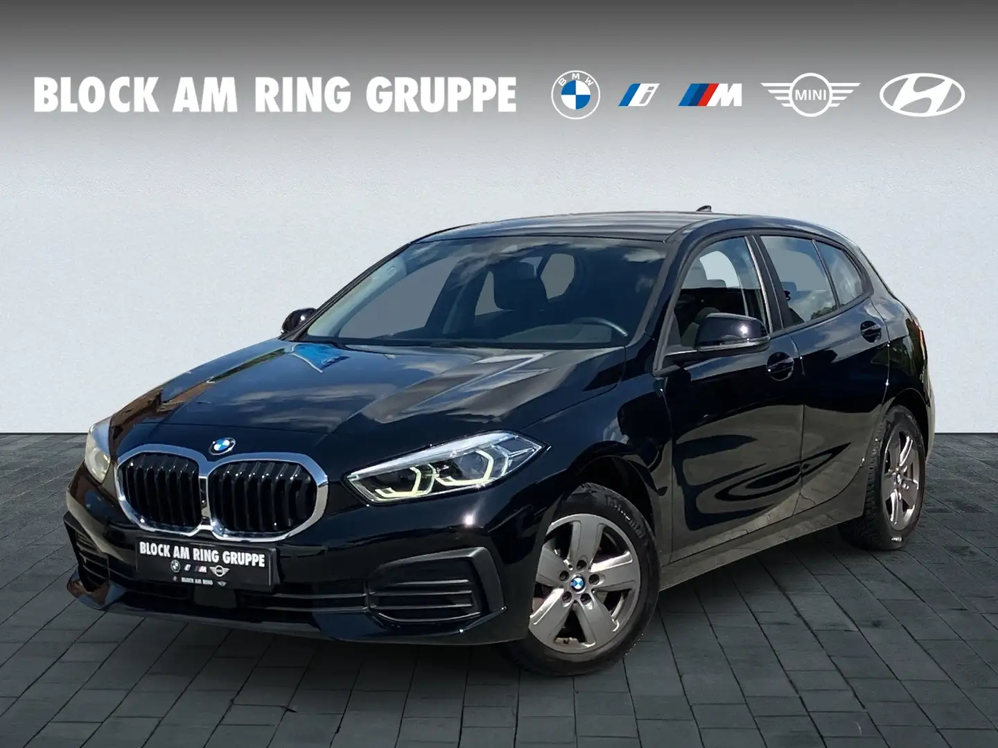 BMW 118 i Limousine crna - 1