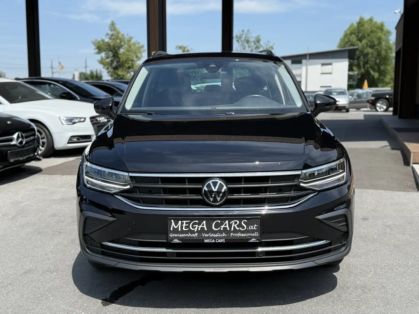 Volkswagen Tiguan Life Schwarz - 1