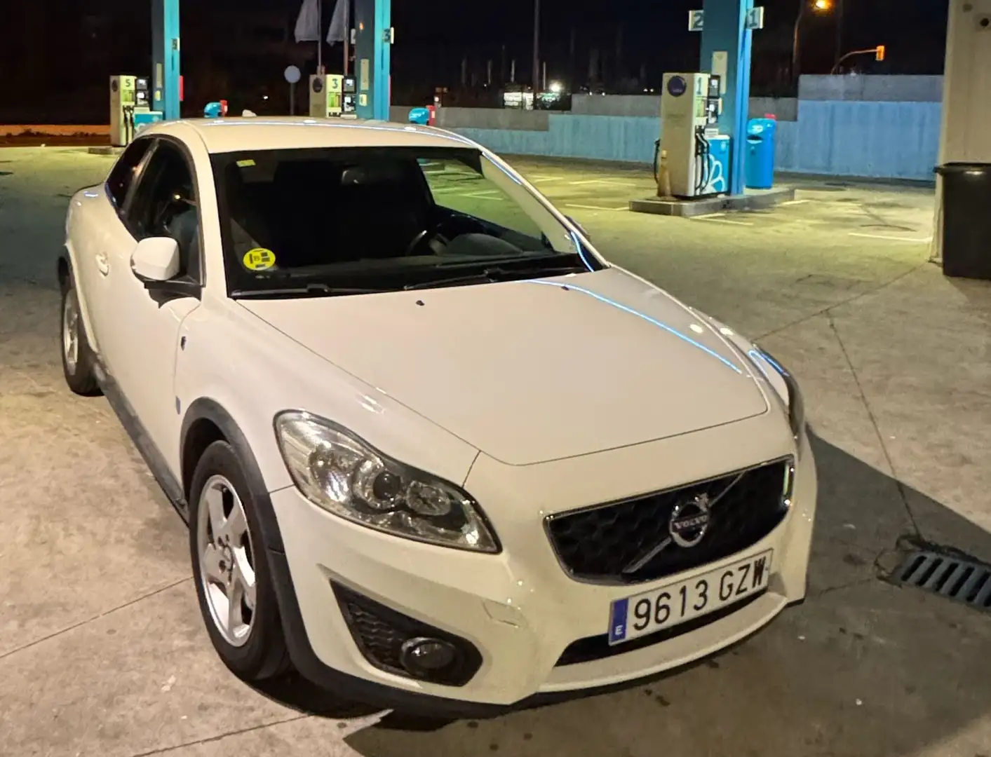 Volvo C30 D4 Momentum Blanco - 2