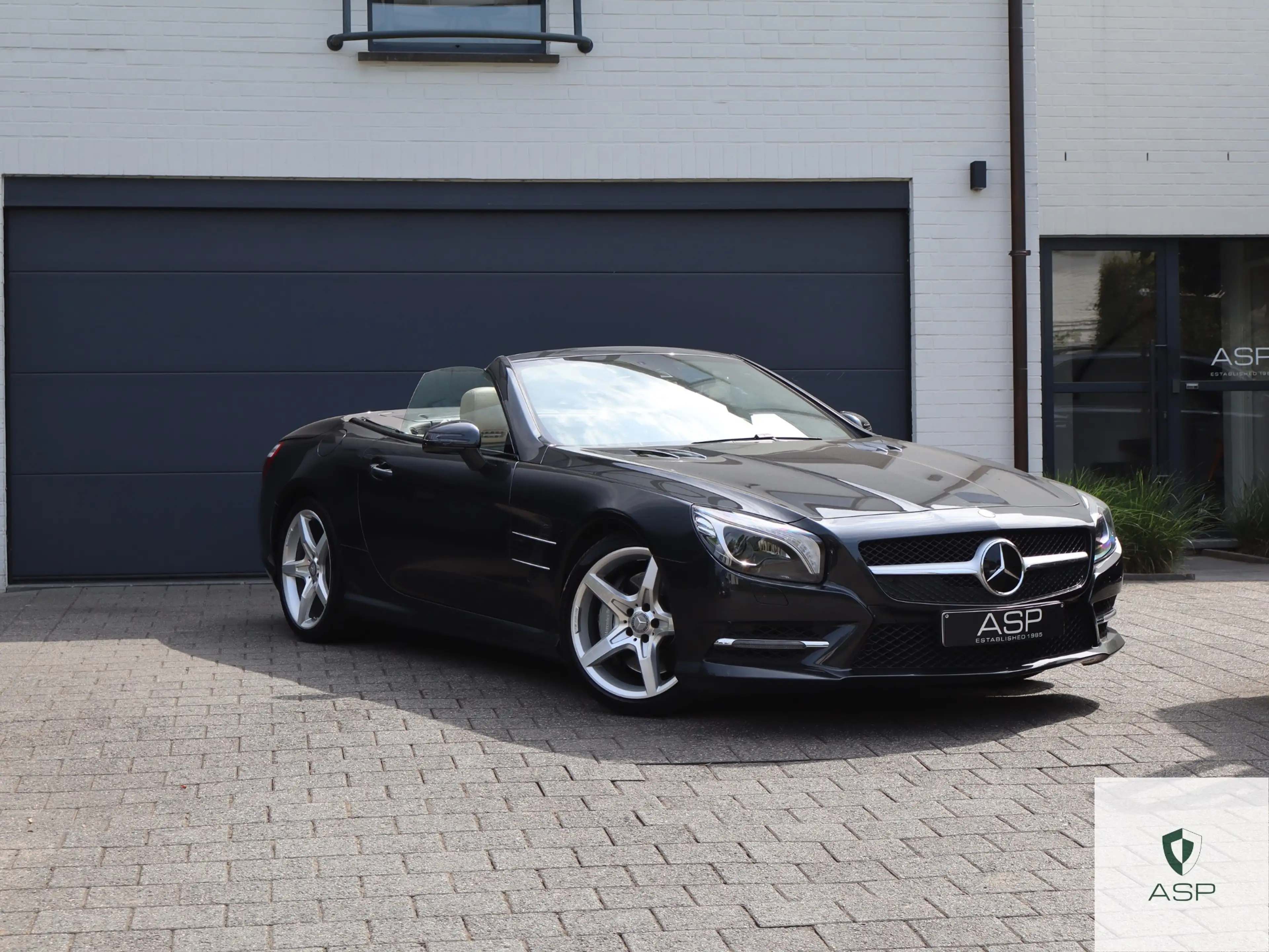 Mercedes-Benz SL 500 | AMG Sportpakket | Harman Kardon | Distronic | Camera | — photo 12