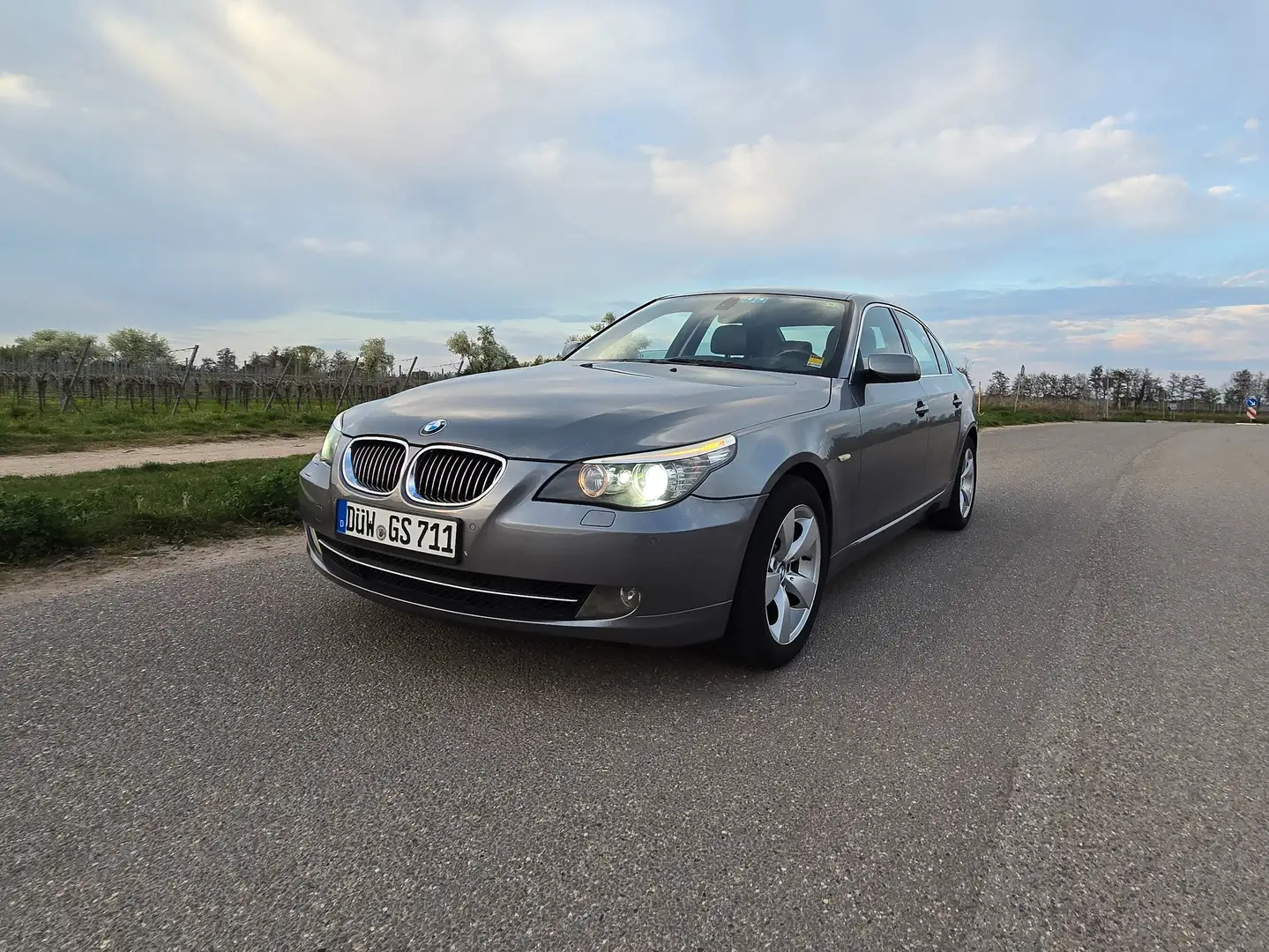 BMW 530 XDrive Silber - 1
