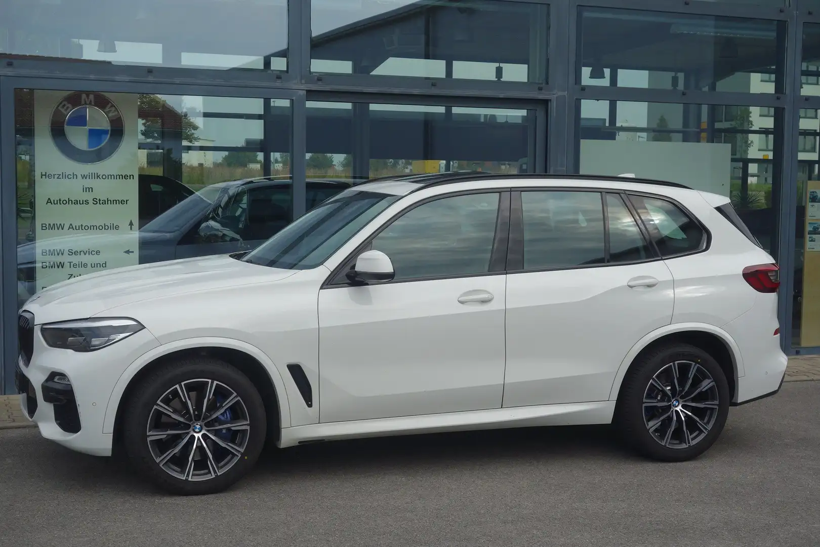 BMW X5 xDrive30d M Sport; GSD, Komfortsitze, HeadUp Blanc - 2