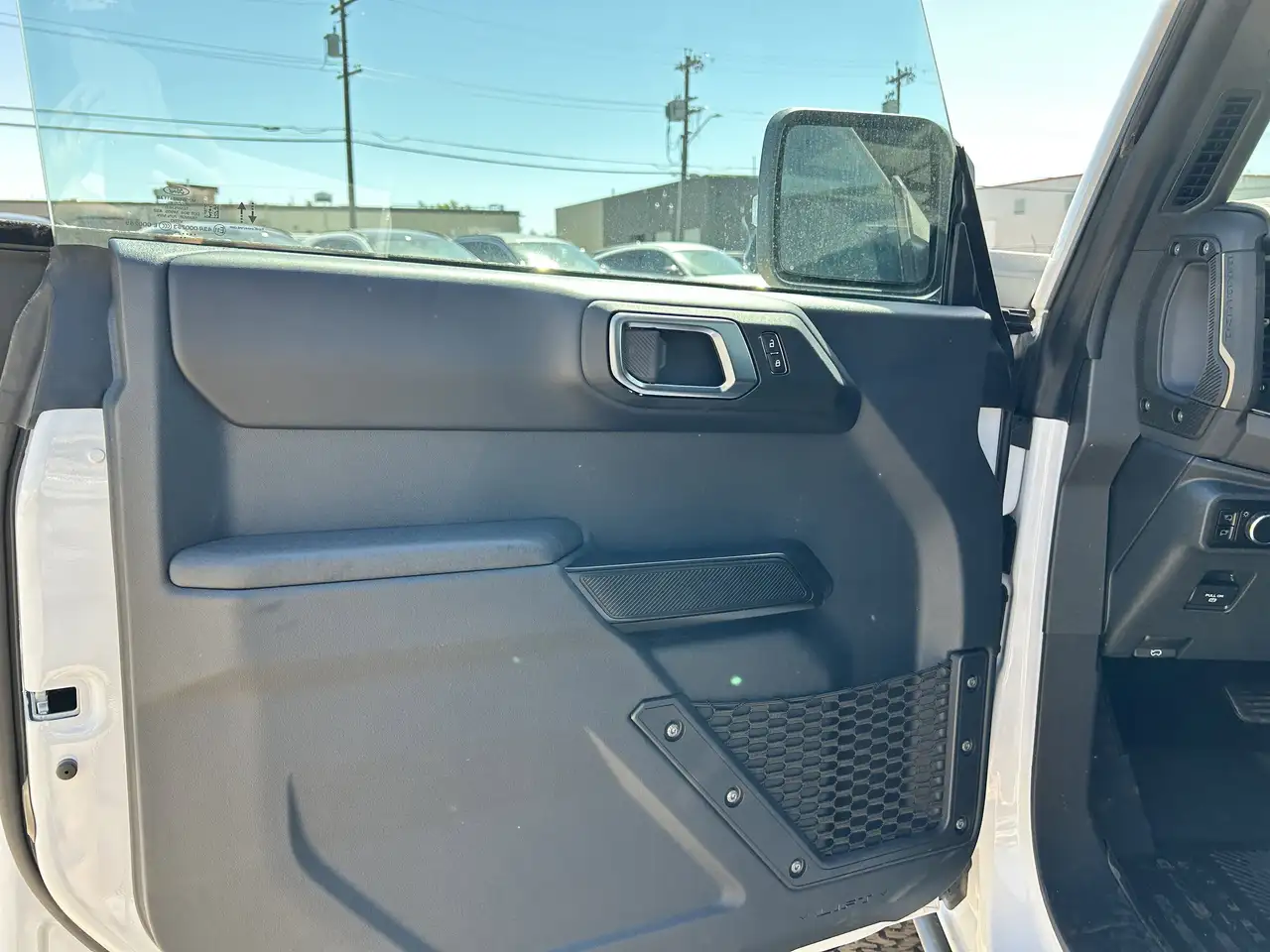 Ford Bronco снимка Ford Bronco