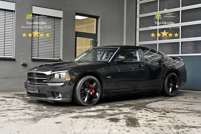 Dodge Charger SRT 8