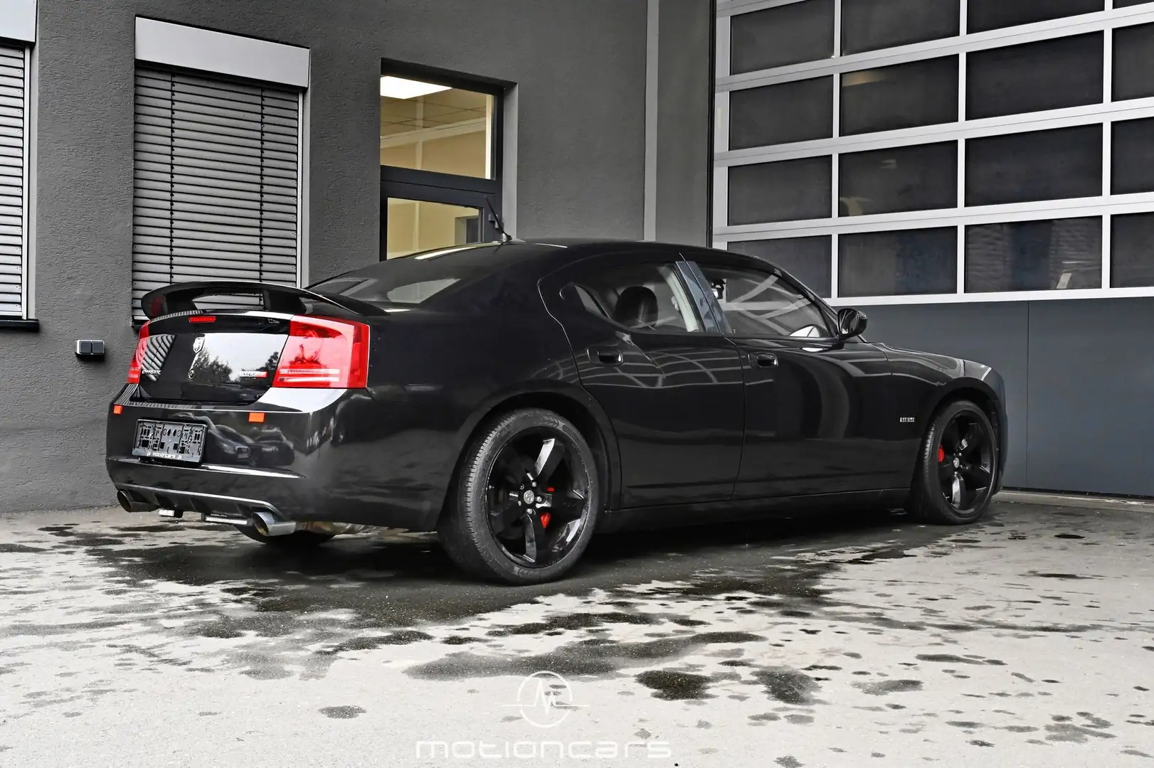 Dodge Charger SRT 8 Schwarz - 2