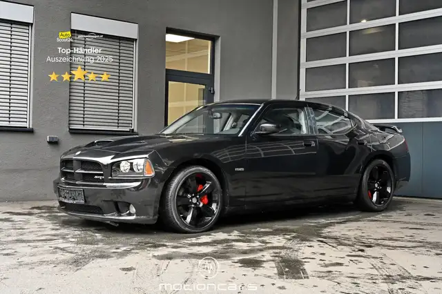 Dodge Charger SRT 8