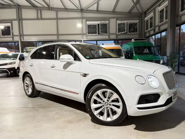 Bentley Bentayga 6.0 W12*PANO*608PS*4x4*360°*FULL