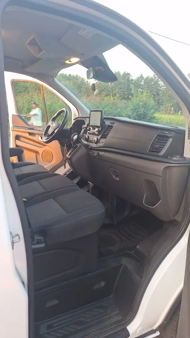 Ford Transit Custom 320 L2H1 VA Autm. Trend - 2