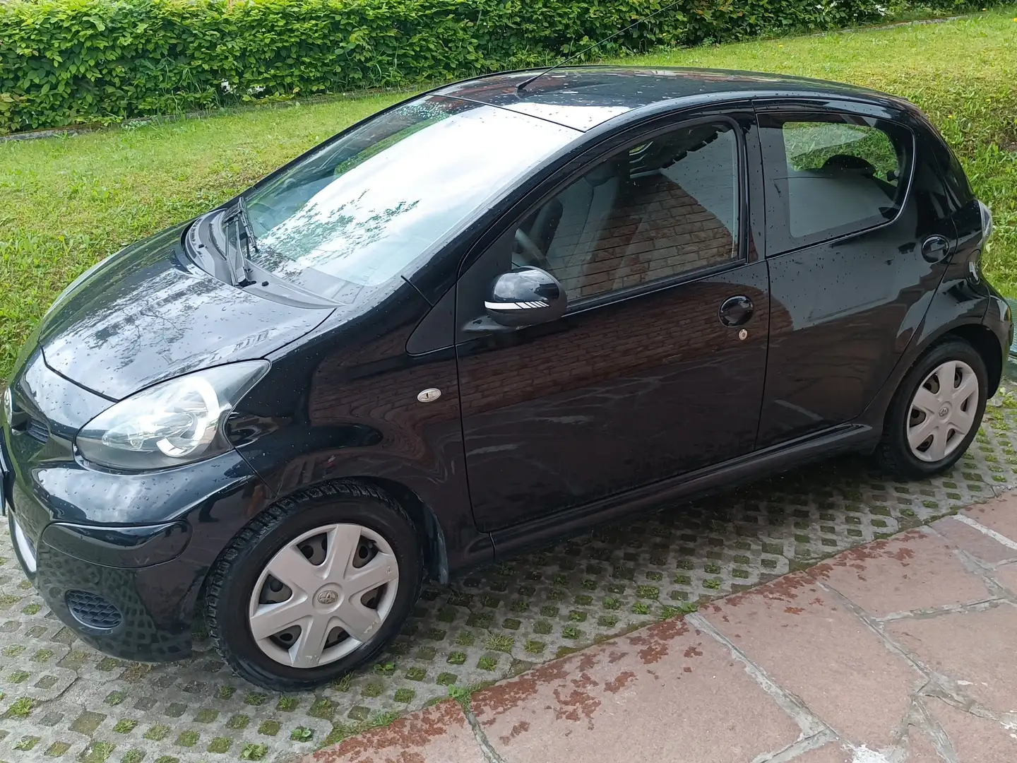 Toyota Aygo Aygo I 2005 5p 1.0 FL Nero - 2
