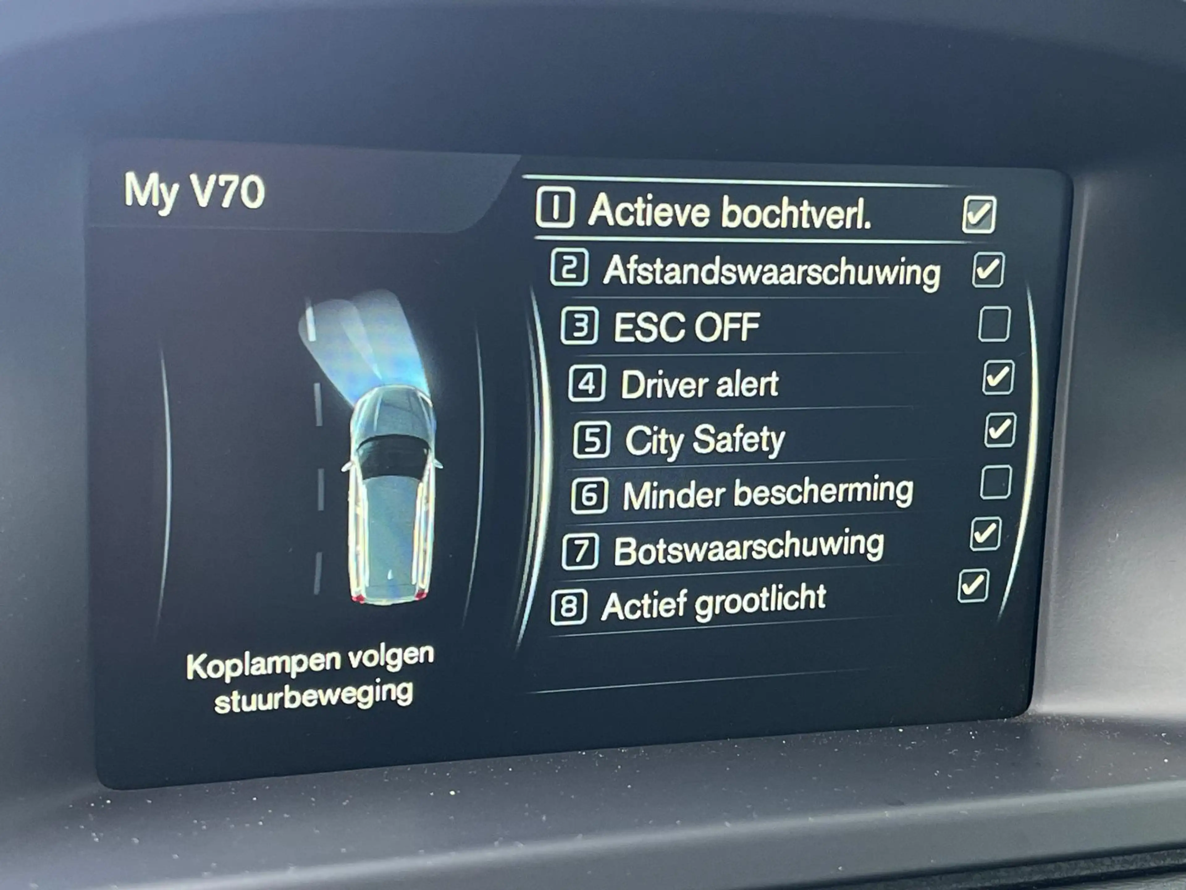 Volvo V70 2.0 T4 Classic Edition Automaat | Rijklaar incl ga — photo 15