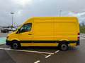 Mercedes-Benz 210/310 Geel - thumbnail 1