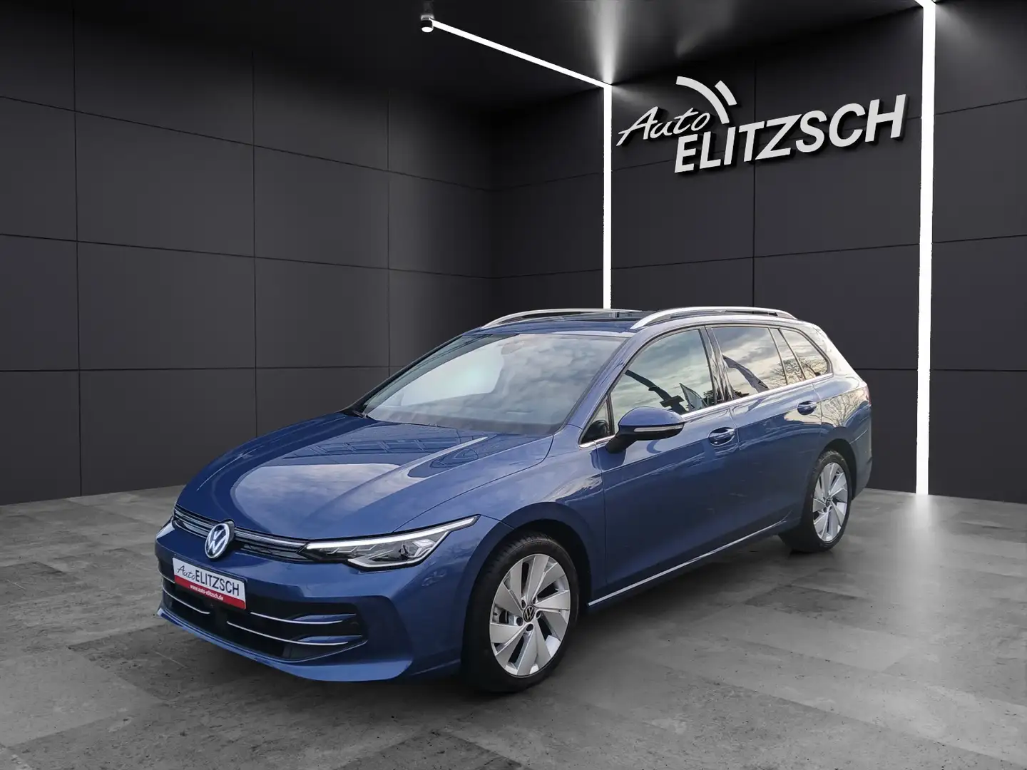 Volkswagen Golf VIII Variant TSI Style AHK HuD PANO ACC 360° Blau - 2