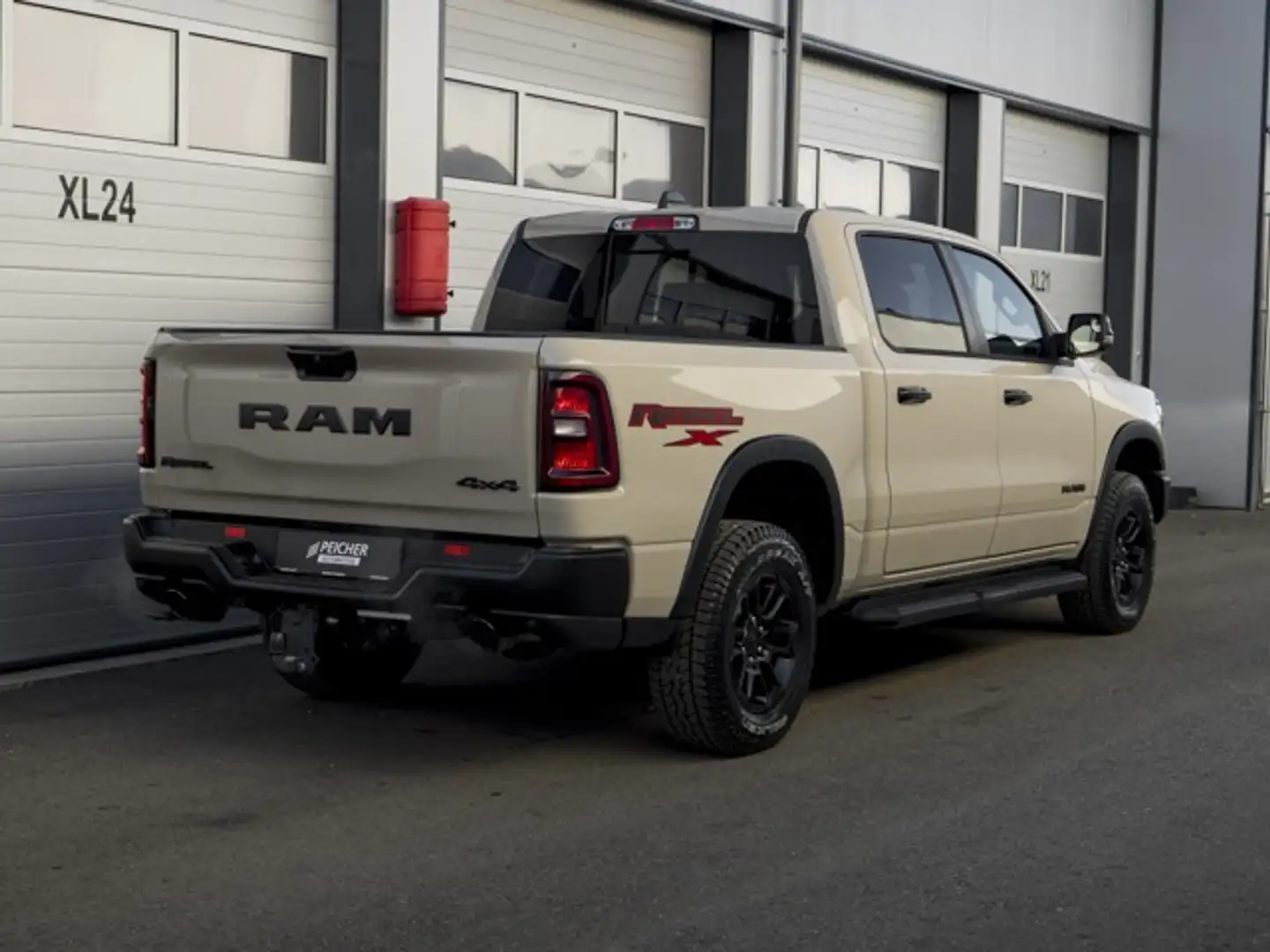 Dodge RAM RAM 1500 Rebel X 3,0 L Hurricane R6 AT 4x4 2025... Beige - 2