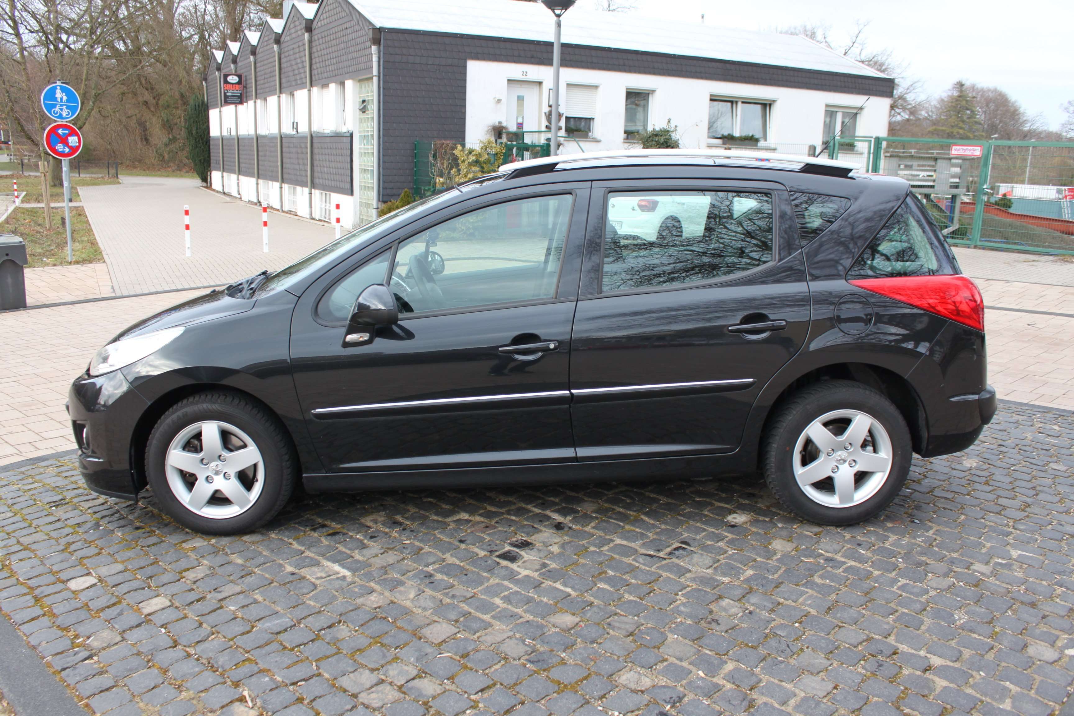 Second hand Peugeot 207 1.6