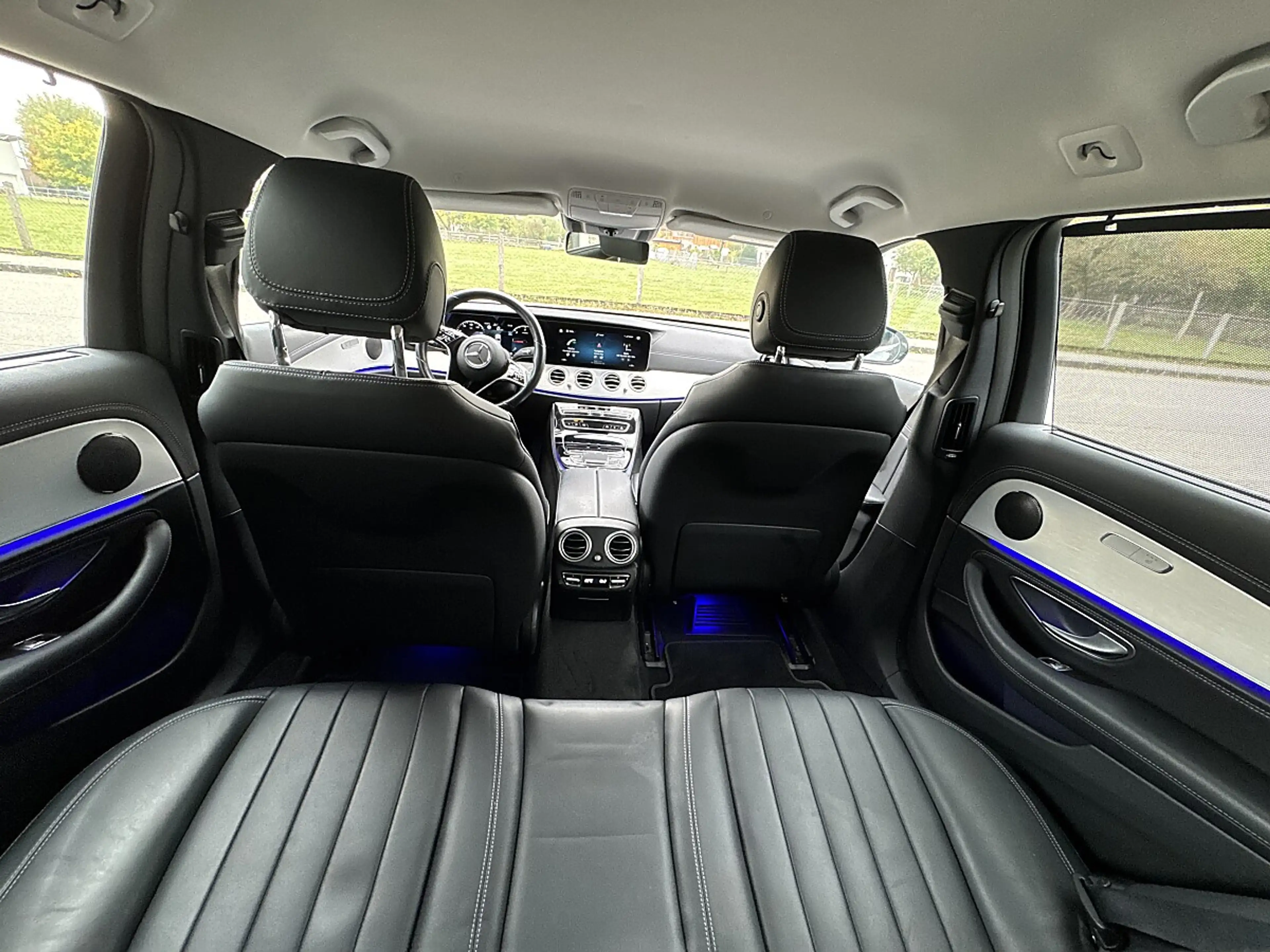 Mercedes-Benz E 220 d Avantgarde — photo 9